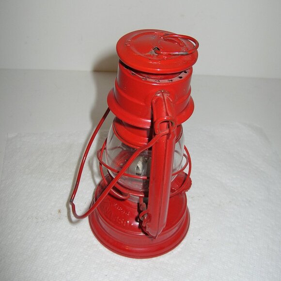 Vintage Wingedwheel No. 350 Red Kerosene Oil Lantern  7.5"T NEW F - Picture 3 of 7